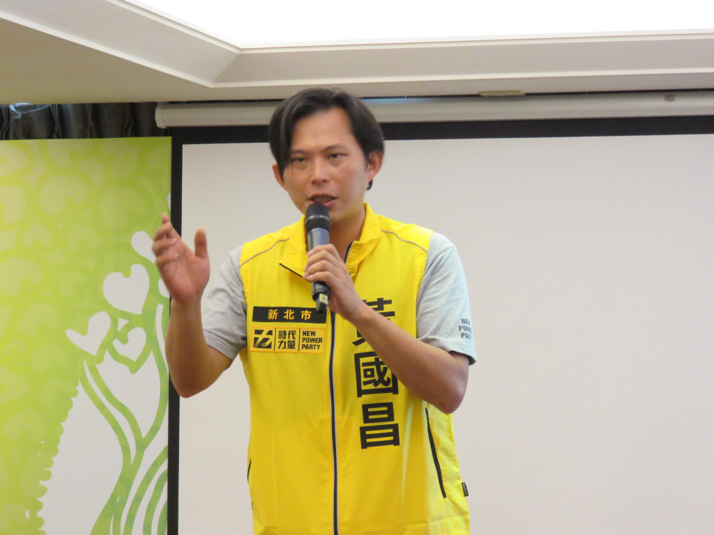  文化部以公帑補助國民黨教育立委250萬元，黃國昌：他想請問呂學樟，對此事有什麼看法？（唐詩攝影）（檔案照片）