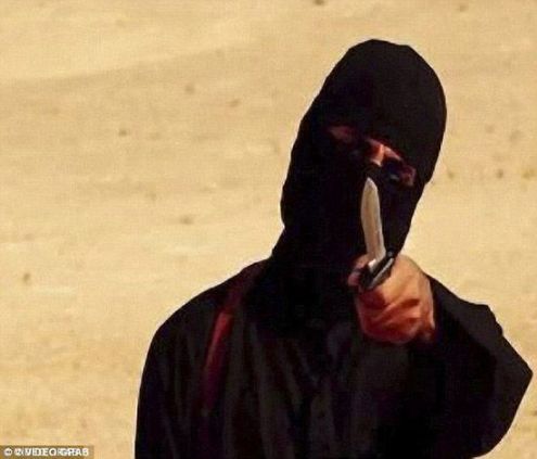 聖戰約翰(Jihadi John, 1988~2015)，加入伊斯蘭國的英國公民，曾在影片裡公開殺害人質，《太陽報》以這位年輕人做為民調新聞照片(圖: 網路資料)