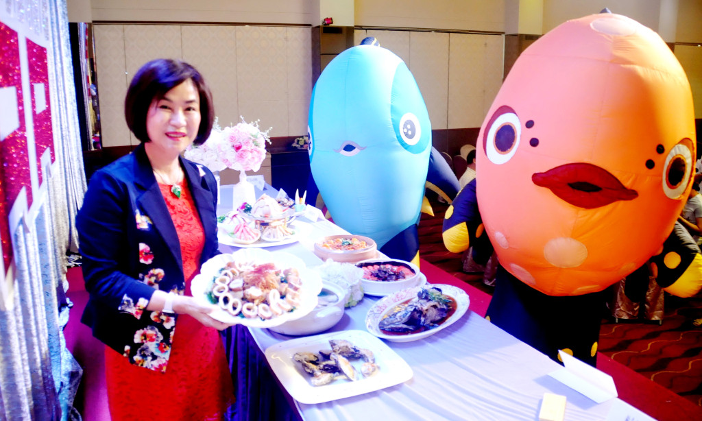 河邊餐飲集團10月初以高雄海味赴韓國辦國宴，，明年3年進軍韓國。(記者陳俊廷攝)