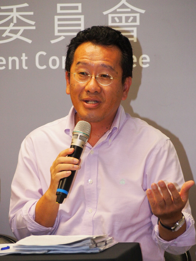 國民黨委任律師張16日表示，萬國律師事務所曾代理交通部訴訟中廣案，黨產會主委顧立雄是合夥律師，要求迴避，但遭駁回。圖／張家銘（資料照）