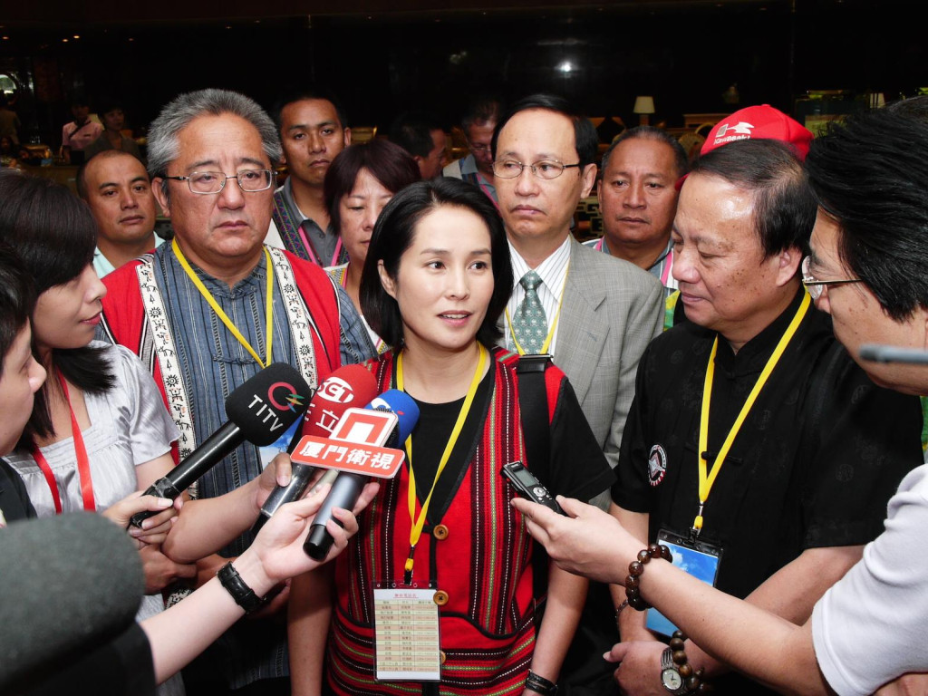 無盟原民立委高金素梅決定加入親民黨政團。她批評沒看到民進黨與時代力量的原住民相關優先法案。（翻攝自高金素梅臉書）20160126