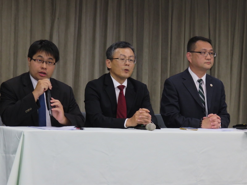 2012總統大選期間，時任經建會主委劉憶如涉嫌抹黑蔡英文今判賠200萬元，民進黨要求馬英九及黨主席朱立倫公開道歉。（記者朱蒲青攝20151027）