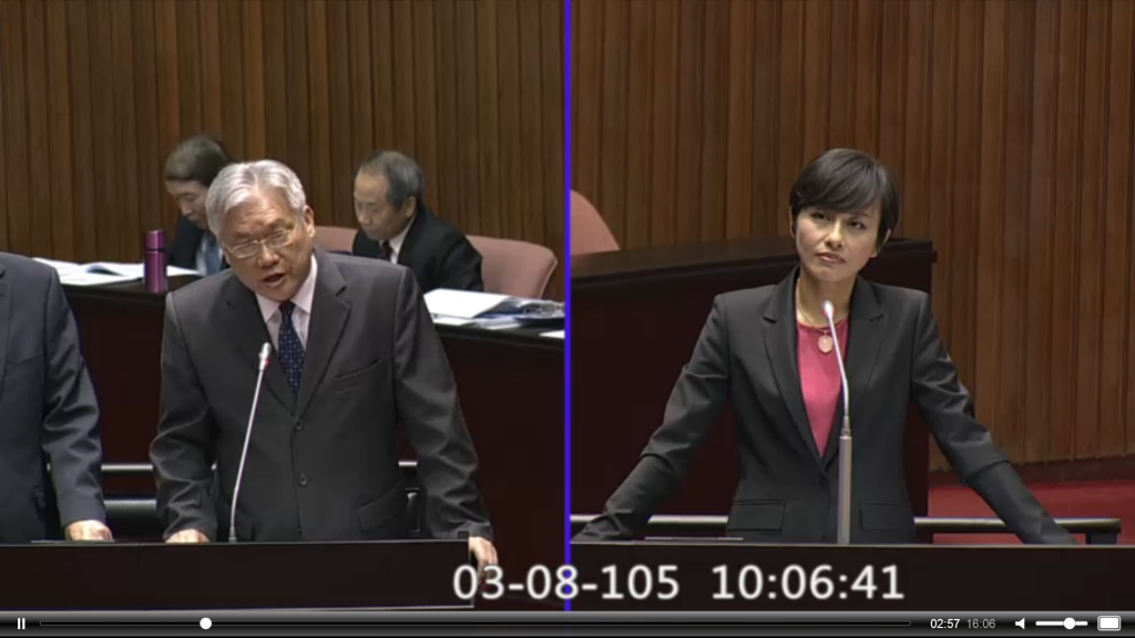 民進黨立委邱議瑩今（8）日在立法院院會質詢時表示，中國「十三五」規劃要建設北京直達台北的「京台高鐵」，陸委會主委夏立言則答覆，「京台高鐵」的規劃涉及台灣「操之在我的事情，不是他們說了算」。邱議瑩問是否因此向中國表達看法？夏立言說，完全不可能的事情，不只技術，還涉及台灣，「我們可以做主」。(翻攝立法院隨選視訊系統)