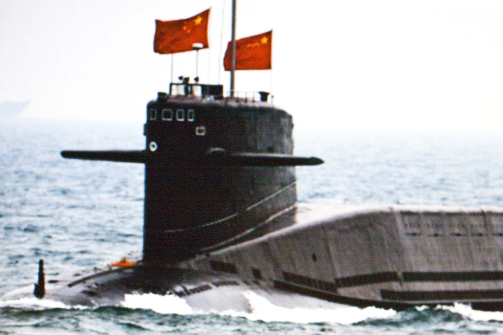 習近平推動中國軍事現代化改革，強化海軍裝備與戰力， 是其迫切重點項目（圖片翻攝自AFP）