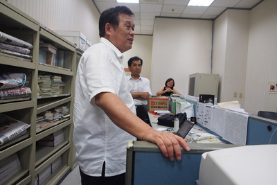 勞動部長潘世偉24日下午出面證實已口頭請辭，但辭職第一天隨即在個人臉書表達不滿，外界質疑下台另有原因 (中央社資料照片)