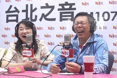 台北市長柯文哲昨日接受電台訪問，被問到張榮味的來歷，直言「他不是黑道嗎」，惹惱張榮味的胞妹立委張麗善（圖）嗆聲提告，柯P不示弱再酸張是「大哥風範」，「不用出手，小弟小妹就出來了」。(圖/中央社)