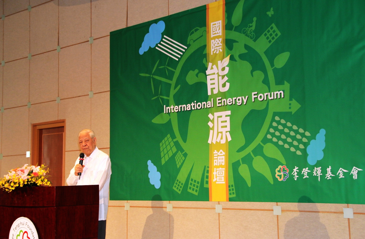 台電自己賺錢？李登輝：不能一家賺錢 要合理統整能源。（朱蒲青攝）