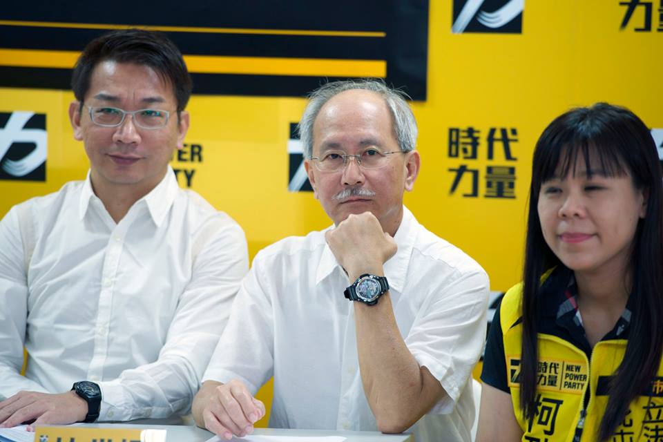 時代力量主席團大老林世煜(圖中) 在臉書發文,為馮光遠事件緩頰,展現呵護這個小黨的用心。圖/民報資料室
