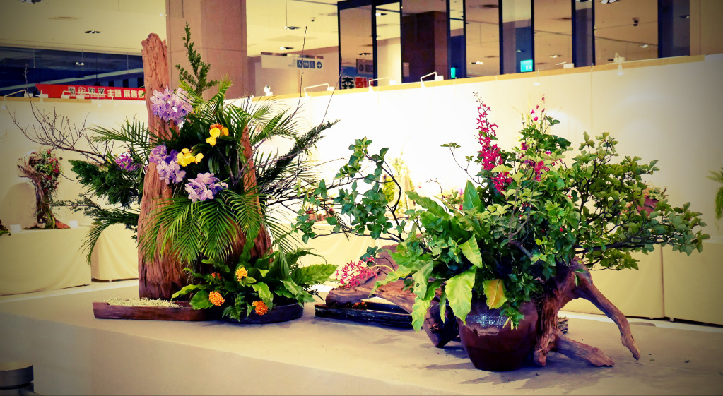 高市花友協會日前已舉辦完的「靚花馨悅」花藝展，獲得很高評價。(記者林崑峯攝)