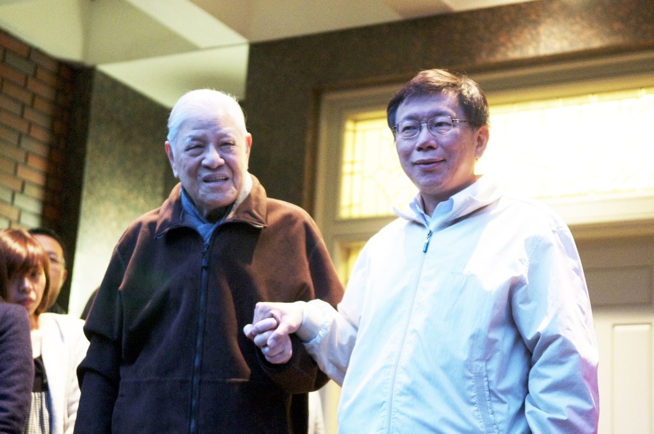 朱立倫參選主席，李登輝：「很好啊！不要怕怕！」（記者黃謙賢攝）