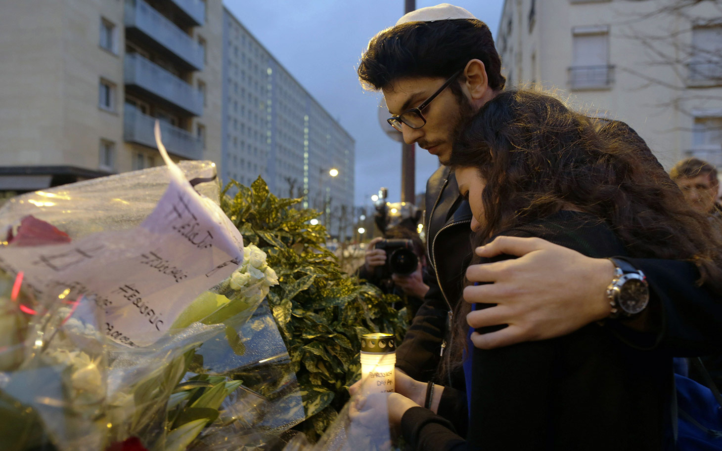 基本上所有宗教在教義上都「充滿和平、包容和憐憫」，但是由於「文明的衝突」連宗教也成為衝突的根源。（網路資料翻攝）