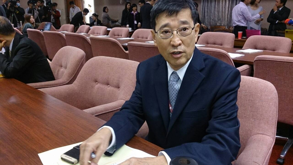 中資介入東資交易，NCC副主委虞孝成：收件後會嚴審。