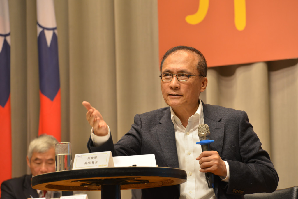 行政院長林全今表示，希望4年把公托比例從現在的30%，提高到40%。圖／郭文宏，資料照片