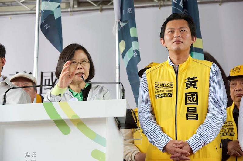 金融時報指蔡英文若當選將成為「華人世界最有權勢的女性」，蔡英文：現在最重要讓台灣成為更有發展的國家。（黃謙賢攝）