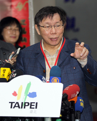 台北市長柯文哲20日接受美國《外交政策》(Foreign Policy)專訪,提到中文地區接受殖民愈久愈進步,引發美化殖民統治的爭議,市府發言人林鶴明澄清,柯是指殖民意味開放門戶,客觀來講也有不可否認的正面成效。(資料照,中央社20150131)