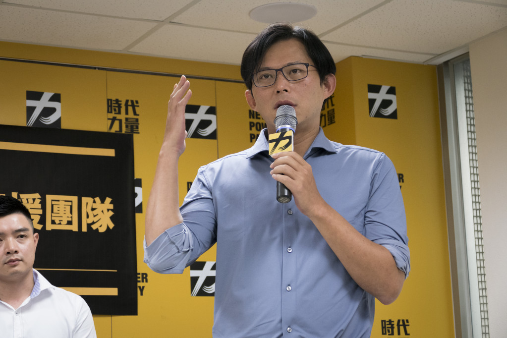 傳出民進黨立委湧現緩推「中共代理人」修法案聲浪，時代力量立委黃國昌今（14）日在臉書痛批，「守護台灣民主」只是選舉時拿來喊的，簡直把大家當笨蛋。圖／時代力量（資料照）