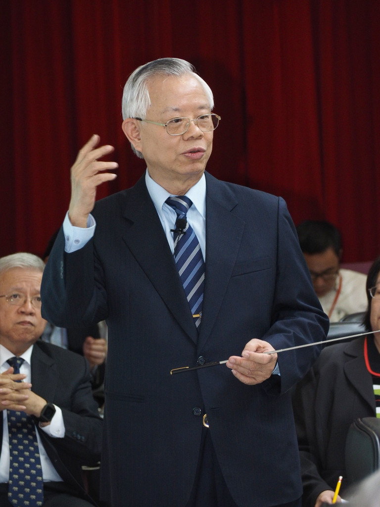 央行總裁彭淮南很拚,今年春節將循往例,只要國際匯市有開市,他就會來到央行操盤,幫全國人民賺錢。圖/民報資料庫