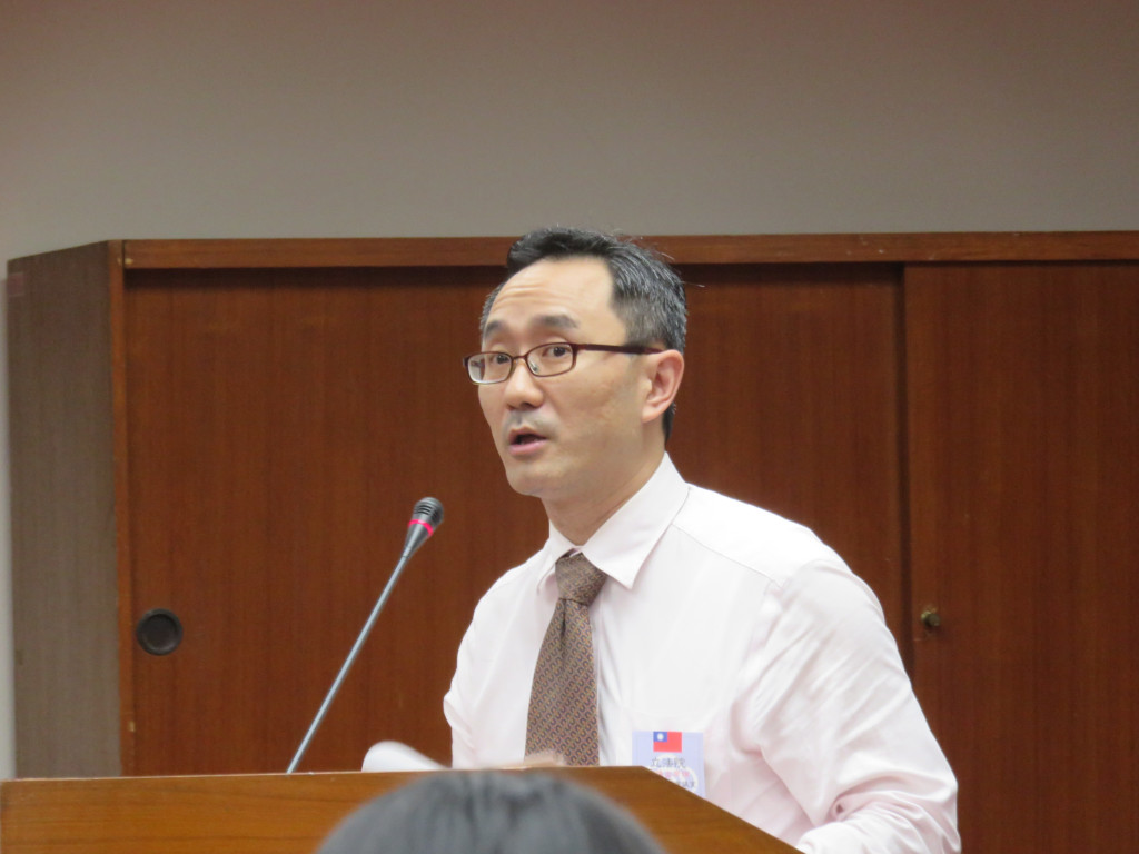 傾向推動「陪審制」的智慧財產法院法官蔡志宏認為，法官在個案權力太大，負荷太重，「陪審制」可能是司法改革的最好解方。圖／唐詩