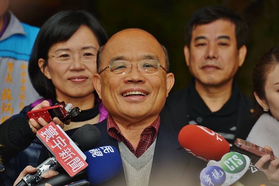 是否建議新政府比照馬英九登太平島宣示主權？前行政院長蘇貞昌5日受訪時表示說，馬英九現在最好什麼事都不要再亂搞，新民意已清楚展現，他應該不要再妨害人民的期待，「攤子已經夠爛了」。（郭文宏攝）