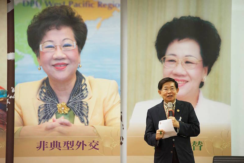 張旭成爆料：蔡英文邀請美國智庫參加就職典禮，有些要對方自費參加。（黃謙賢攝）