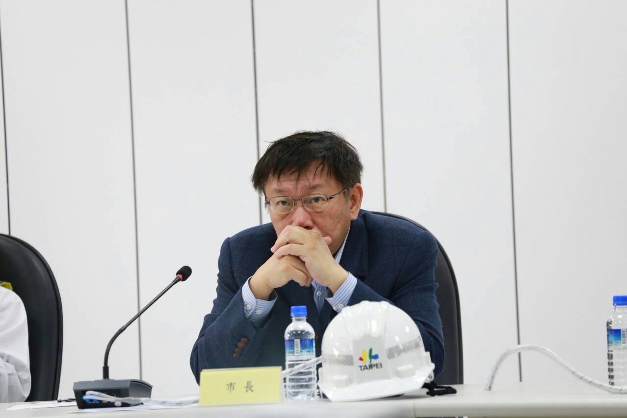 台北市長柯文哲日前認為松菸園區台北文創大樓「一切合法，外界觀感不好」，台北文創回應表示，「回饋金只會更高」。