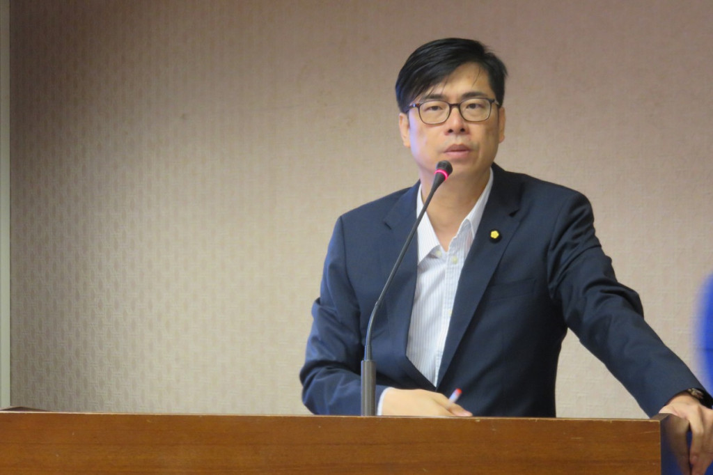 有關地價稅,民進黨立委陳其邁23日批評財政部沒有檢討地價稅優惠稅率或差別稅率,也無配套措施,讓新政府擦屁股,要求3個月內提出相關修法。圖/林冠妙