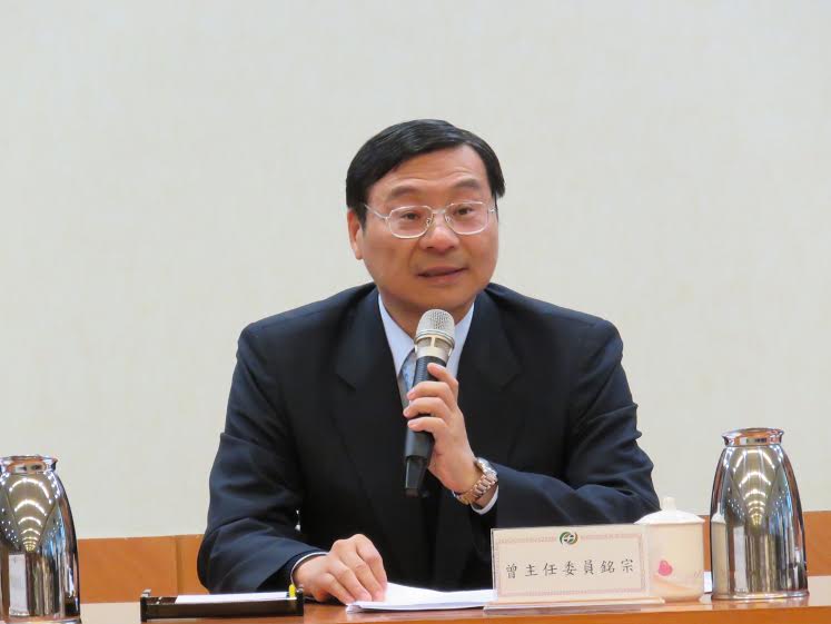 金管會主委曾銘宗今日舉辦新春記者會，特為台股大跌向投資人喊話，強調外資還在，投資人不必過於擔心。（記者陳文蔚 攝）