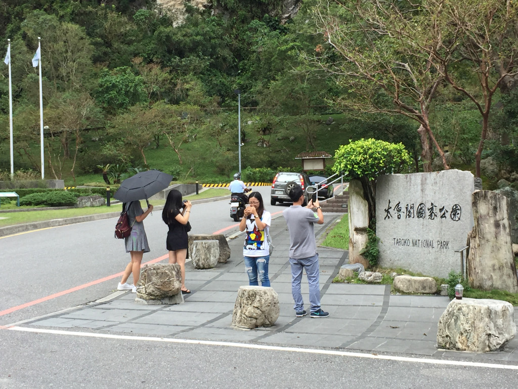 太魯閣國家公園過去是中國觀光客必遊之地，現在中國團客銳減，太管處趁此修繕園區相關設施，也讓大自然休息。（王志偉攝）