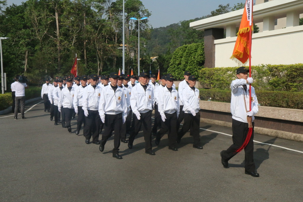 國安局今天舉行總統大選維安特勤隊成軍典禮，並有各式裝備人員的動靜態展示與演練，務必要將維安工作做得滴水不漏。（記者何豪毅攝）20151113