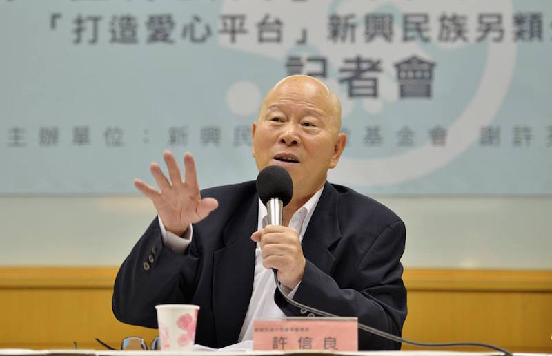 許信良建議兩岸兩領導人見面，可以建立機制解決問題。（郭文宏攝）